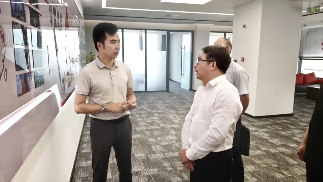 海南省委宣传部一行莅临树莓国际数字影像科创基地考察调研