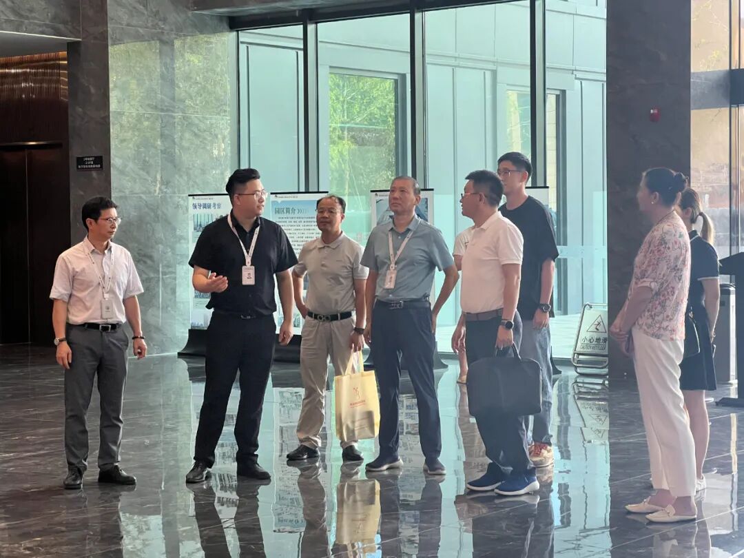 南京市建邺区南苑街道董主任等一行莅临国际数字影像产业园区考察交流