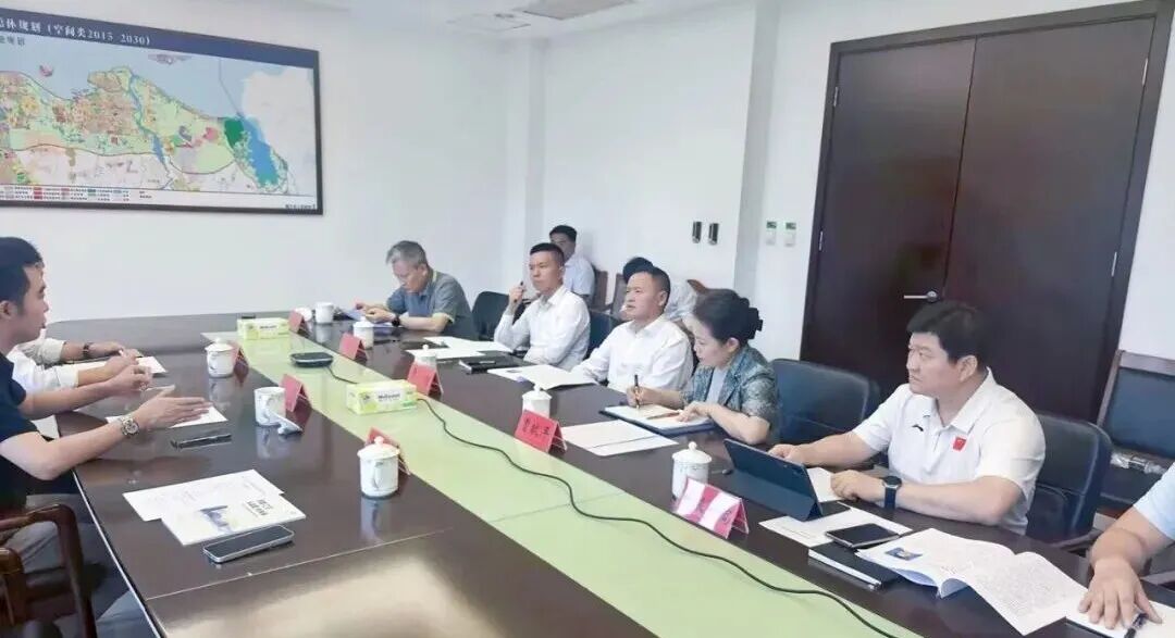 树莓控股与海口市人民政府开展座谈交流